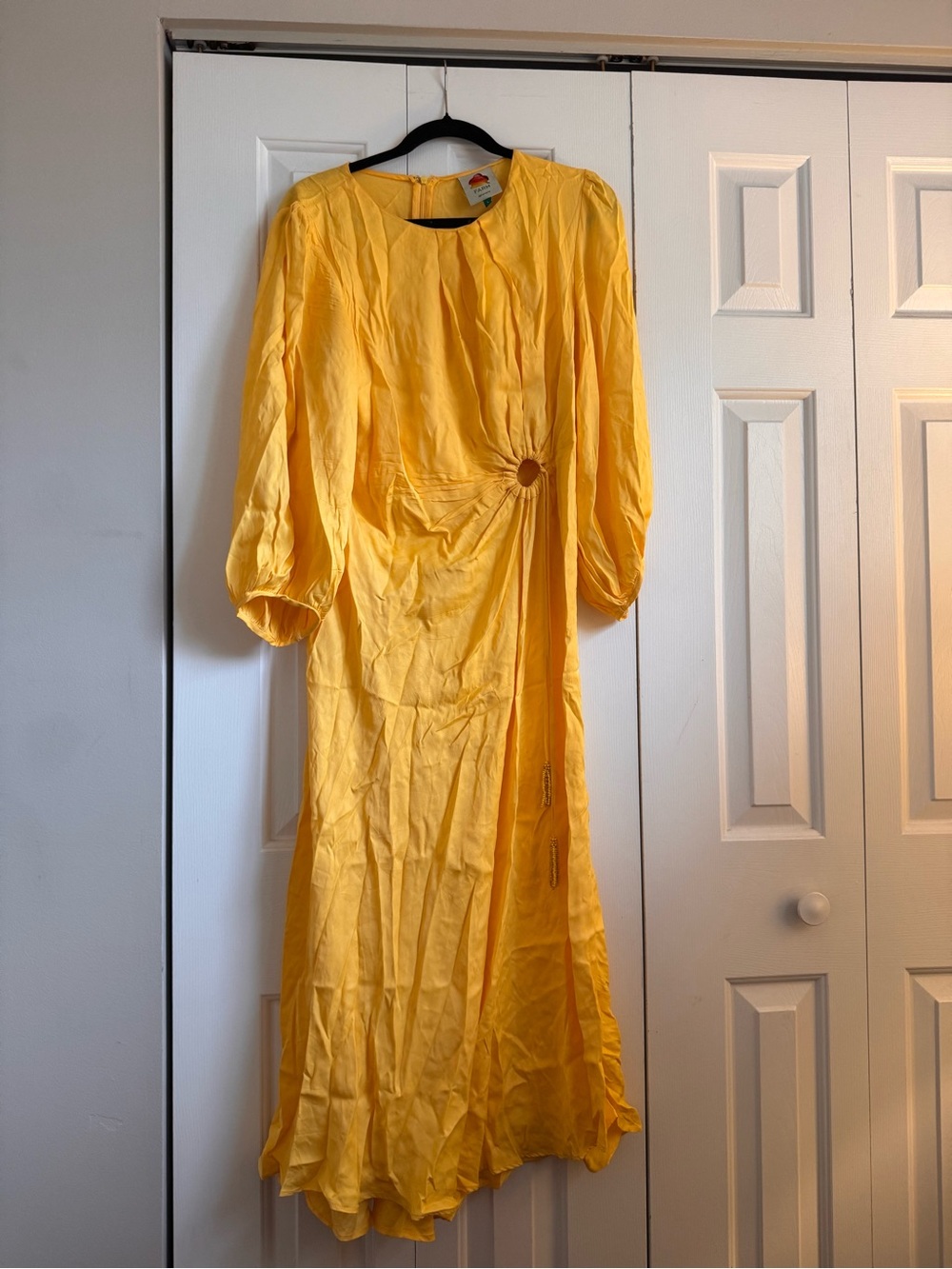 Farm Rio Piping midi dress- L; small snag near zipper